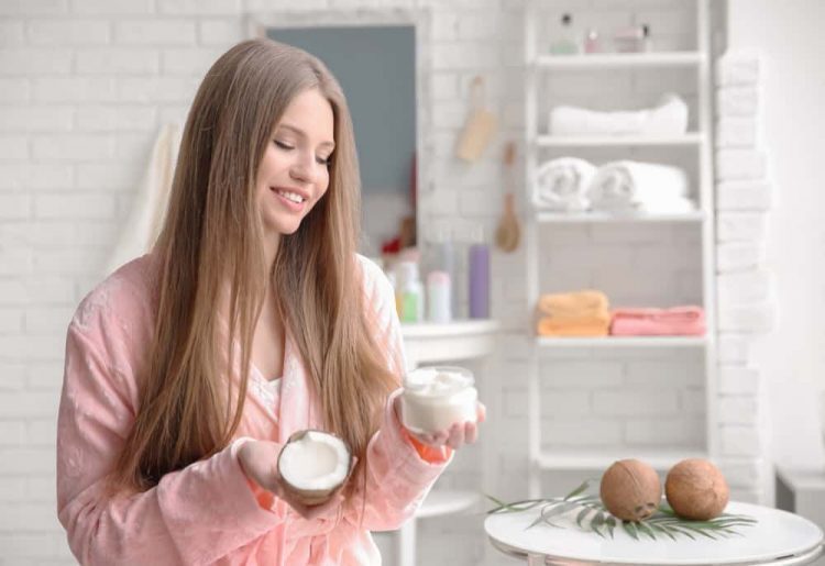 Cách sử dụng dầu dừa cho tóc