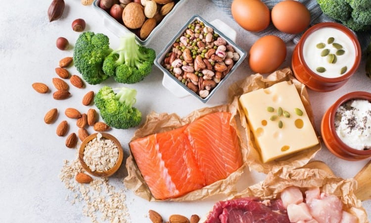 Nhóm 1: Thực phẩm giàu protein giúp giảm cân