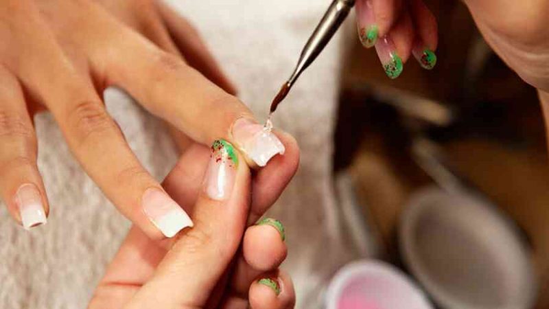 Làm nail là làm gì? 5 loại hình dịch vụ phổ biến của nghề làm nail