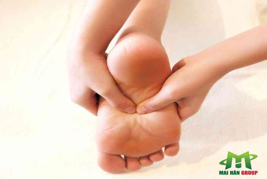 Một số kỹ thuật massage chân bạn nên biết