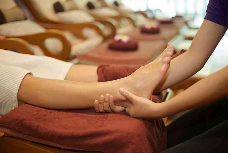 Top 10 Địa Điểm Massage Chân Tại TPHCM Thư Giãn Nhất