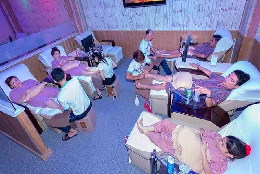 Top 8 địa chỉ massage chân TPHCM uy tín cho cả nam và nữ