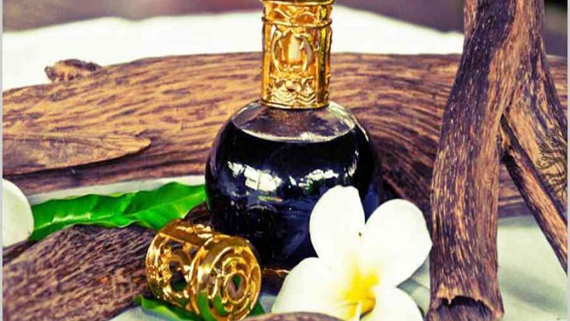 TOP 4 loại tinh dầu massage da mặt giúp căng da mặt tốt nhất